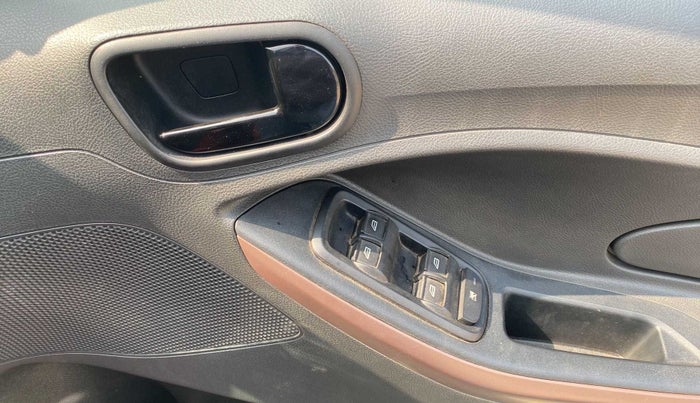 2021 Ford FREESTYLE TITANIUM 1.2 PETROL, Petrol, Manual, 27,045 km, Driver Side Door Panels Control