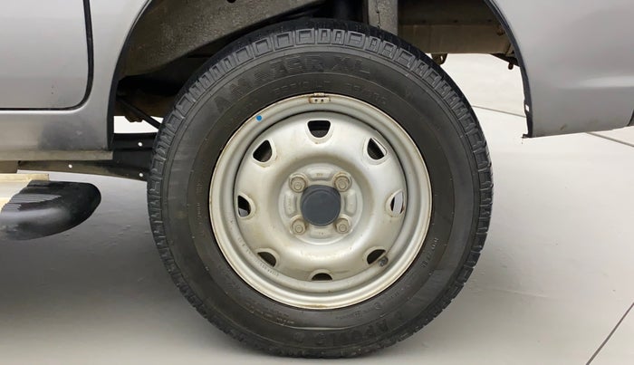 2018 Maruti Eeco 5 STR WITH A/C+HTR, Petrol, Manual, 31,854 km, Left Rear Wheel