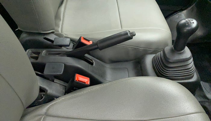 2018 Maruti Eeco 5 STR WITH A/C+HTR, Petrol, Manual, 31,854 km, Gear Lever