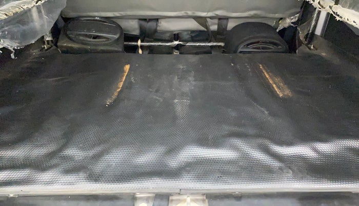 2018 Maruti Eeco 5 STR WITH A/C+HTR, Petrol, Manual, 31,854 km, Boot Inside