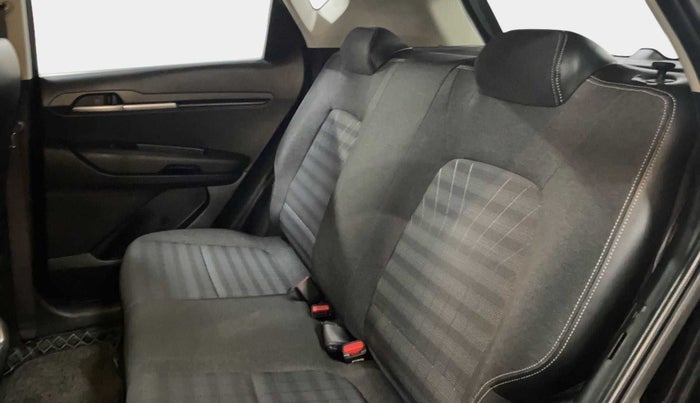 2022 KIA SONET HTK PLUS 1.0 IMT, Petrol, Manual, 1,319 km, Right Side Rear Door Cabin