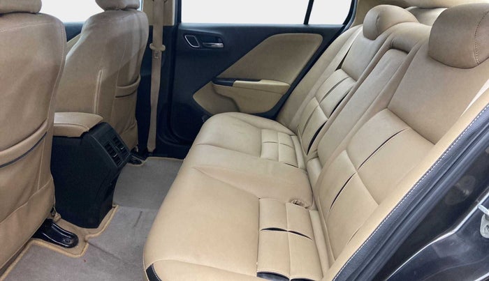 2018 Honda City 1.5L I-VTEC V MT, Petrol, Manual, 34,446 km, Right Side Rear Door Cabin