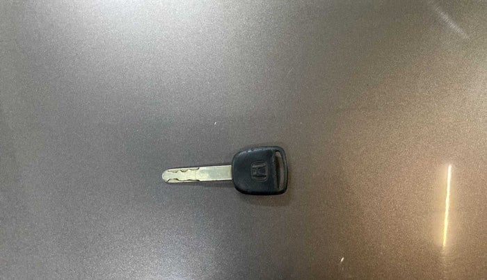 2014 Honda Brio S MT, Petrol, Manual, 64,572 km, Key Close Up