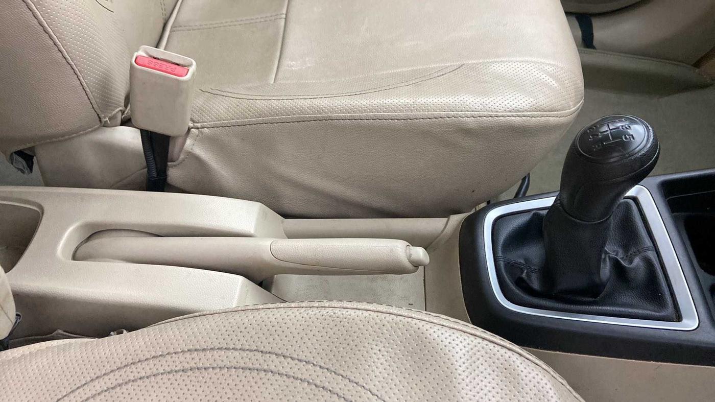 2019 Maruti Dzire LXI, Petrol, Manual, 50,538 km, Gear Lever