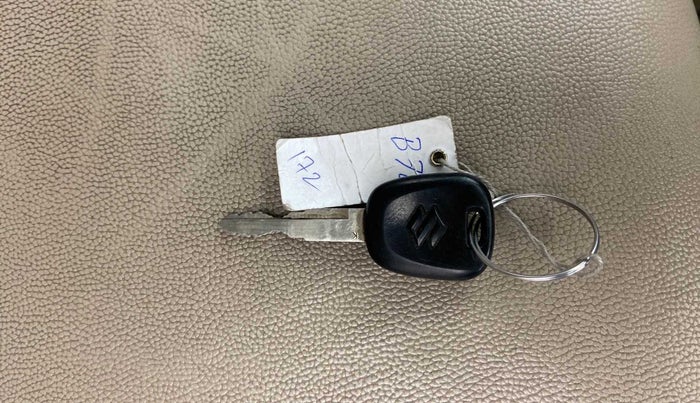 2019 Maruti Dzire LXI, Petrol, Manual, 50,538 km, Key Close Up