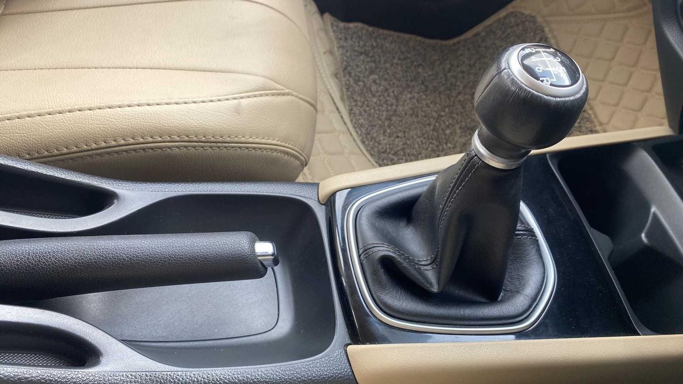 2021 Honda City 1.5L I-VTEC VX, Petrol, Manual, 38,778 km, Gear Lever
