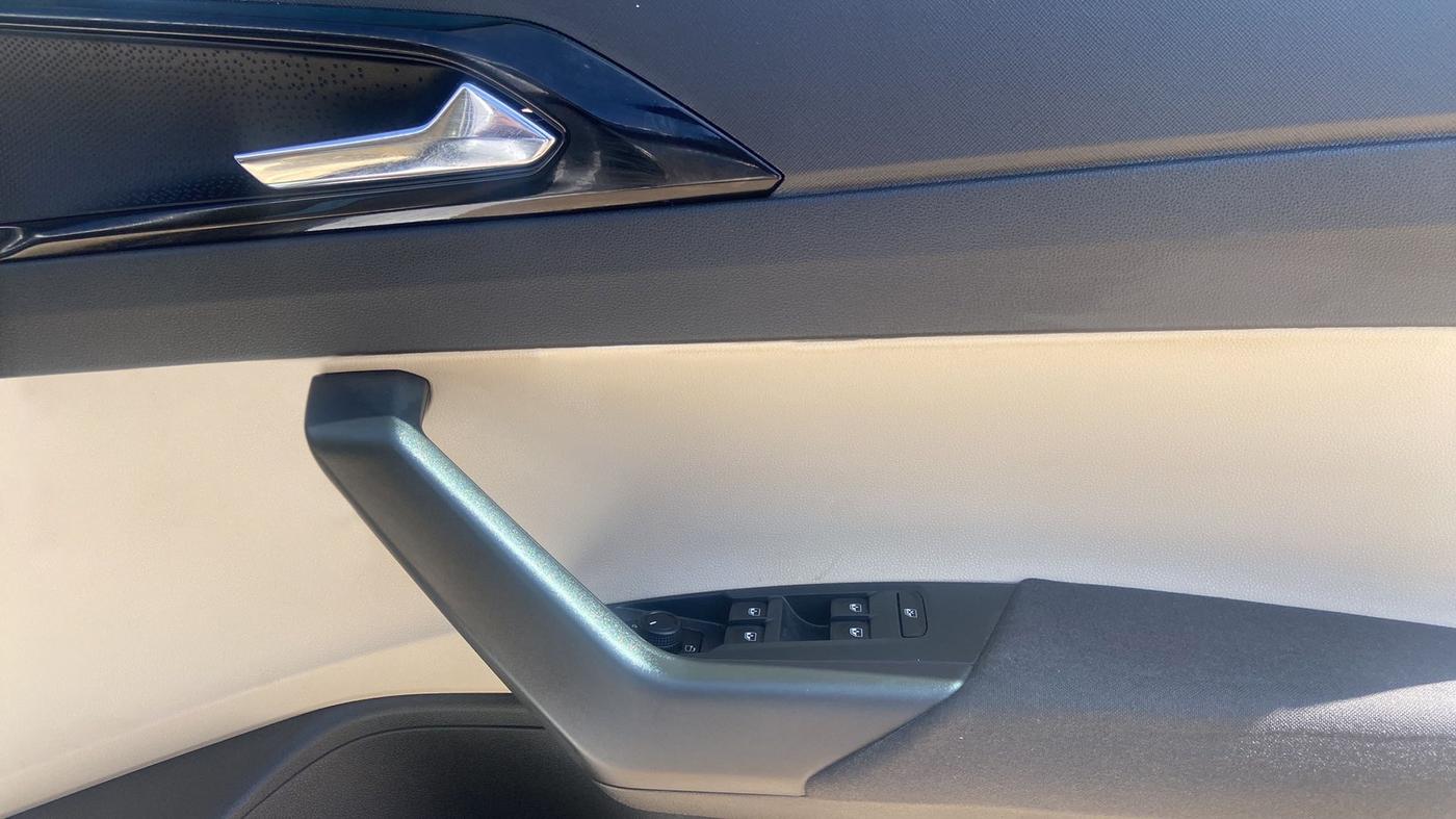 2022 Skoda SLAVIA AMBITION 1.0L TSI MT, Petrol, Manual, 19,819 km, Driver Side Door Panels Control