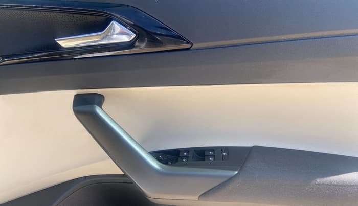 2022 Skoda SLAVIA AMBITION 1.0L TSI MT, Petrol, Manual, 19,819 km, Driver Side Door Panels Control