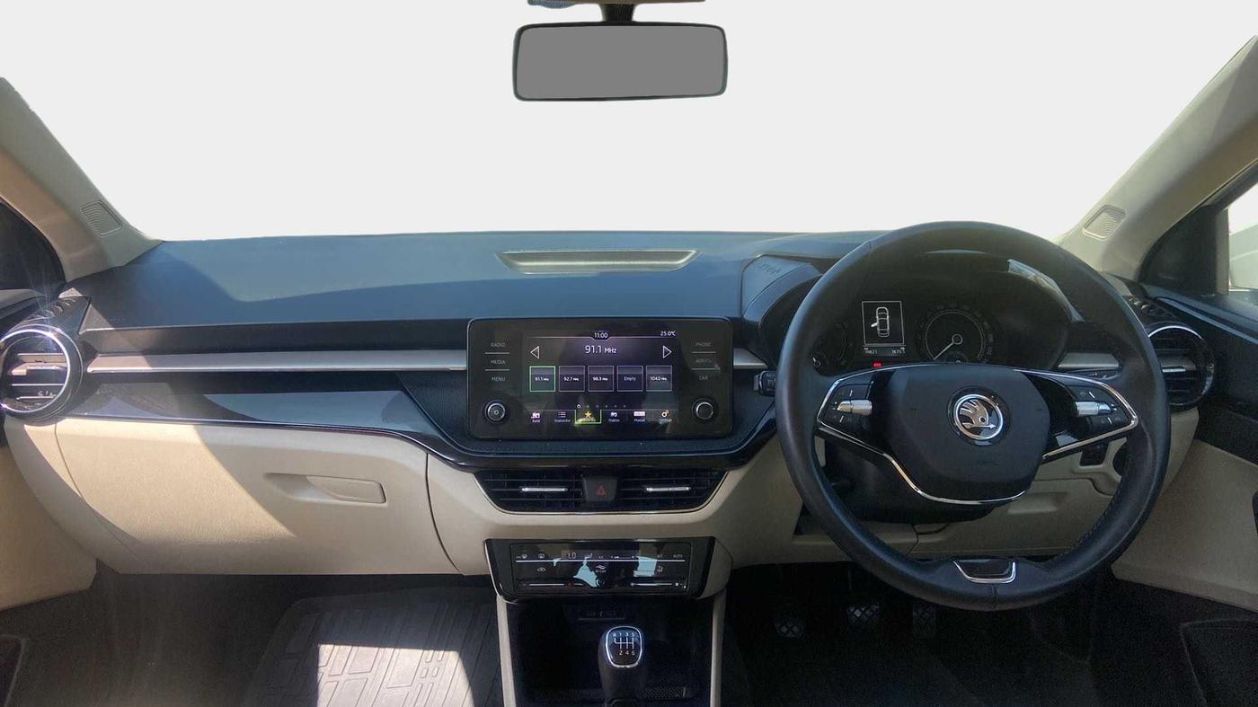 2022 Skoda SLAVIA AMBITION 1.0L TSI MT, Petrol, Manual, 19,819 km, Dashboard