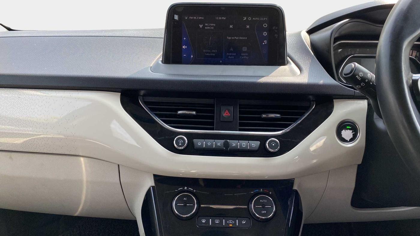 2020 Tata NEXON XZA PLUS (O) PETROL DUAL TONE, Petrol, Automatic, 37,559 km, Air Conditioner