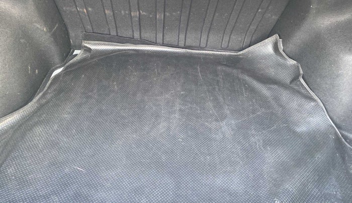 2018 Hyundai Verna 1.6 VTVT SX O, Petrol, Manual, 62,011 km, Boot Inside