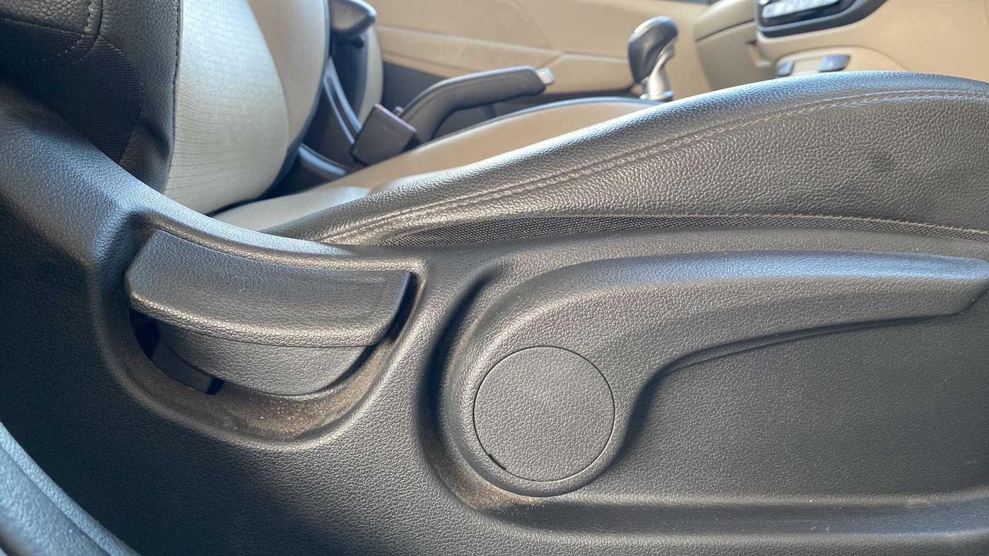 2018 Hyundai Verna 1.6 VTVT SX O, Petrol, Manual, 62,011 km, Driver Side Adjustment Panel