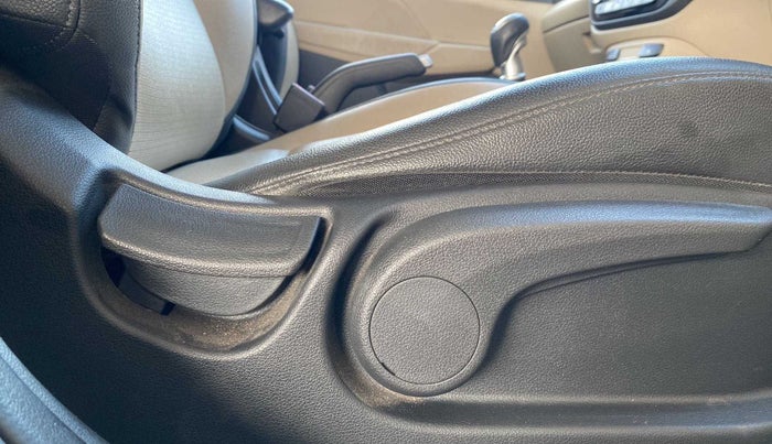 2018 Hyundai Verna 1.6 VTVT SX O, Petrol, Manual, 62,011 km, Driver Side Adjustment Panel