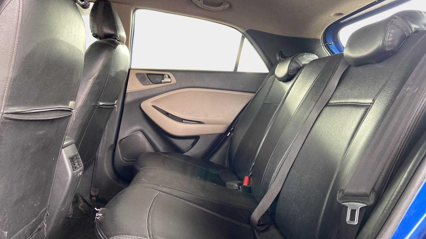 2014 Hyundai Elite i20 ASTA 1.2, Petrol, Manual, 91,731 km, Right Side Rear Door Cabin