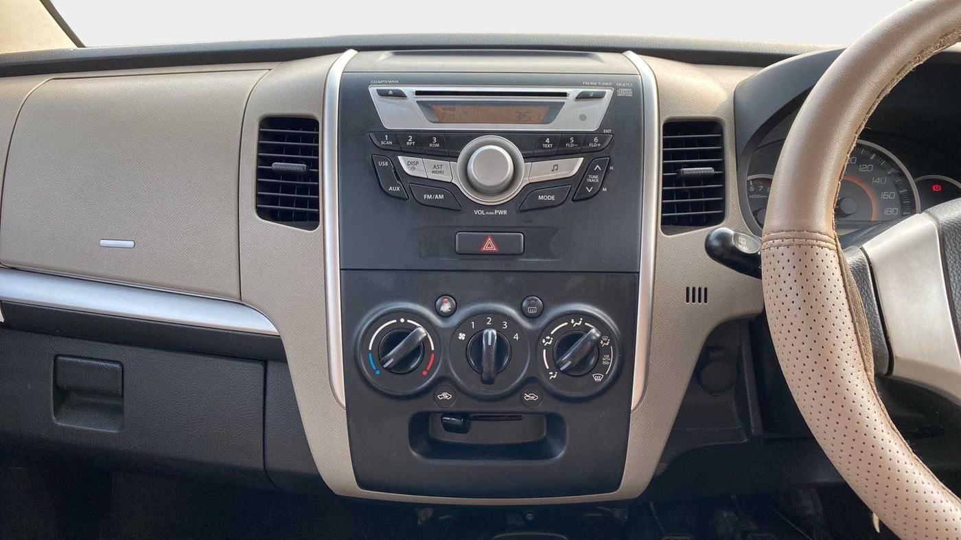 2015 Maruti Wagon R 1.0 VXI (O) AMT, Petrol, Automatic, 44,016 km, Air Conditioner