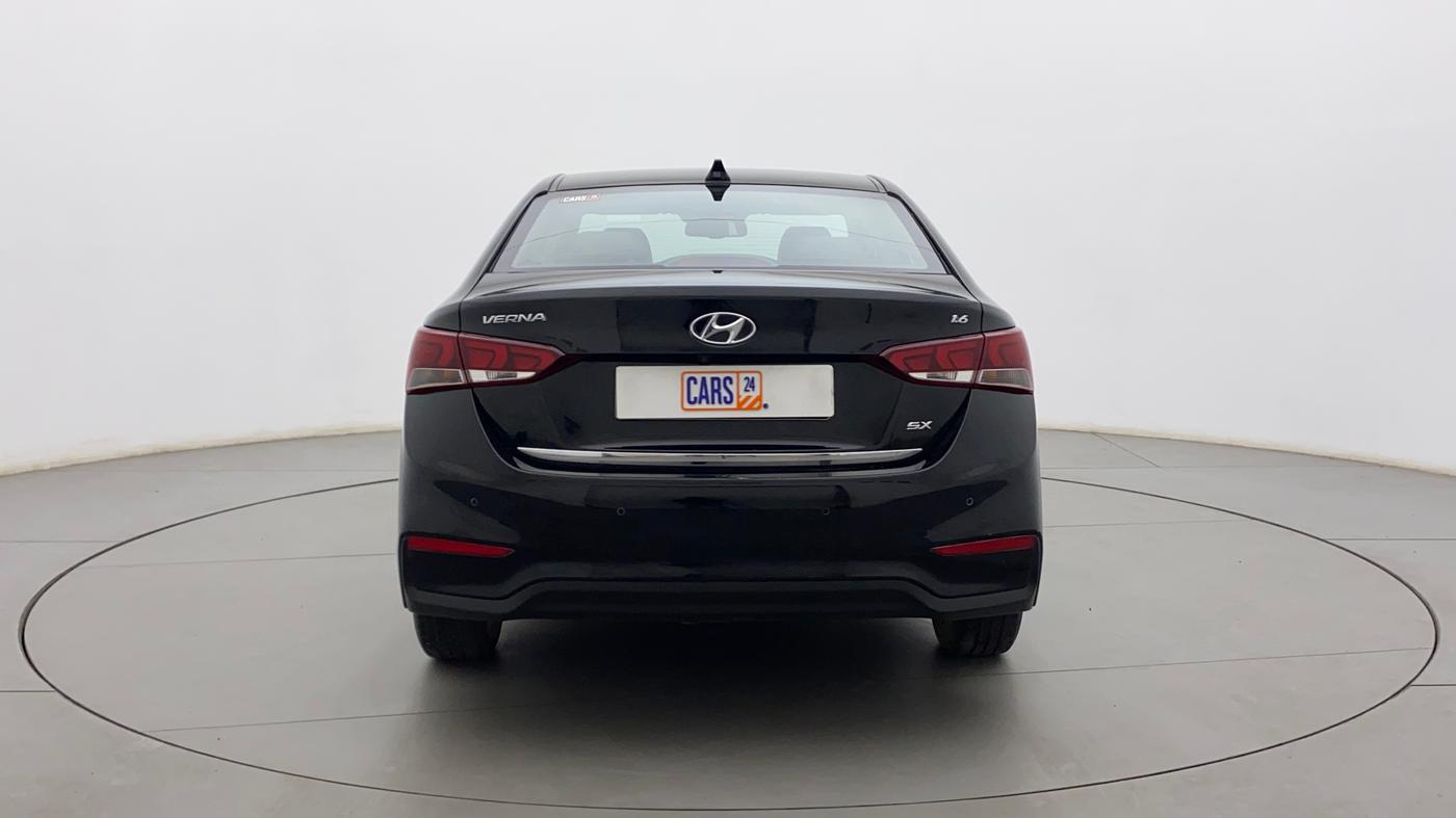 2017 Hyundai Verna 1.6 VTVT SX O, Petrol, Manual, 32,028 km, Back/Rear