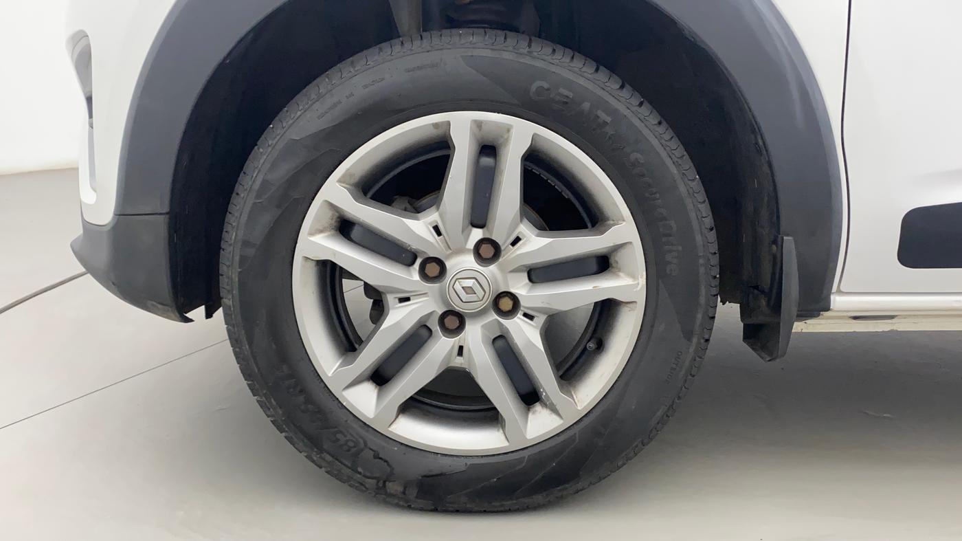 2021 Renault TRIBER RXZ, Petrol, Manual, 34,767 km, Left Front Wheel