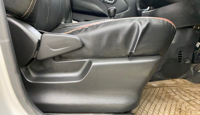 2018 Datsun Redi Go T(O) 1.0L LIMITED EDITION, Petrol, Manual, 90,229 km, Driver Side Adjustment Panel