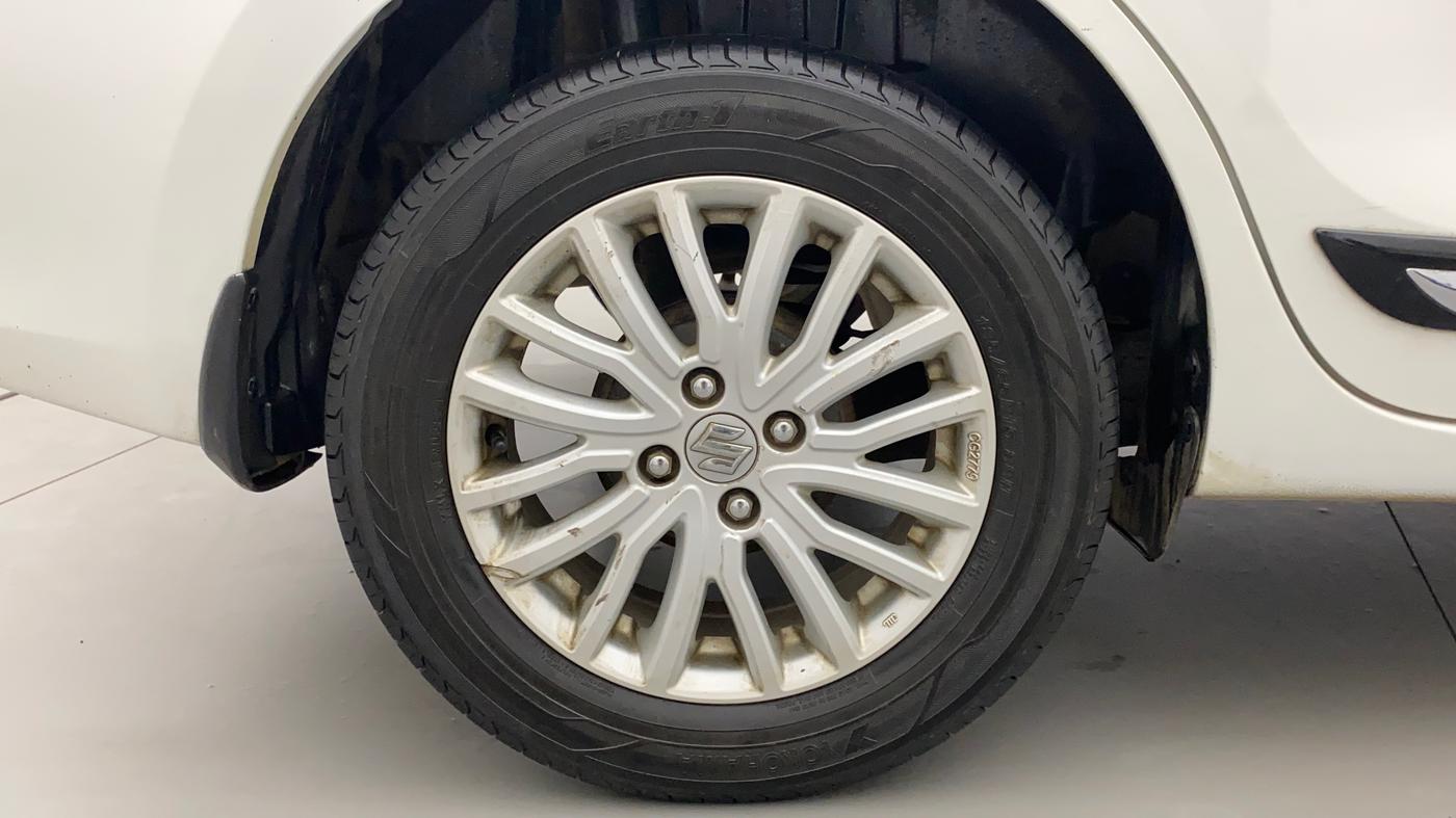 2018 Maruti Dzire ZDI AMT, Diesel, Automatic, 1,13,652 km, Right Rear Wheel