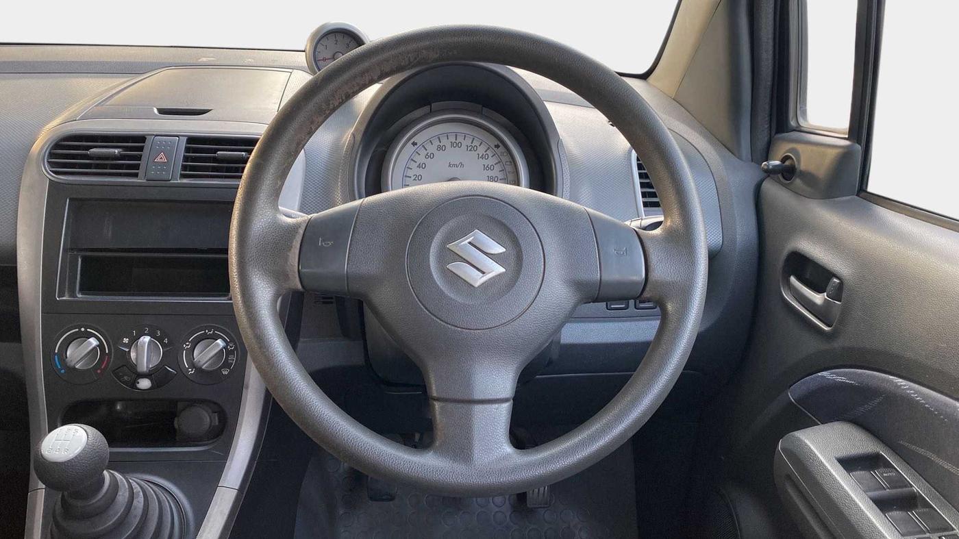 2012 Maruti Ritz VDI, Diesel, Manual, 1,00,328 km, Steering Wheel Close Up