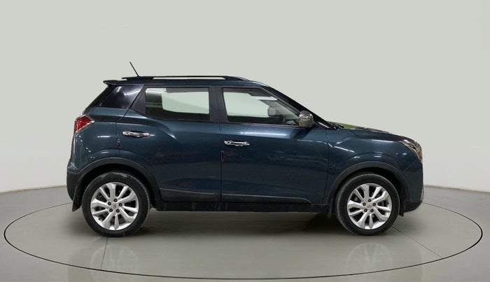 2021 Mahindra XUV300 W8 1.2 PETROL, Petrol, Manual, 50,005 km, Right Side View