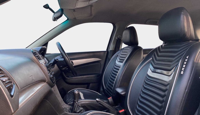 2018 Maruti Vitara Brezza ZDI, Diesel, Manual, 91,666 km, Right Side Front Door Cabin