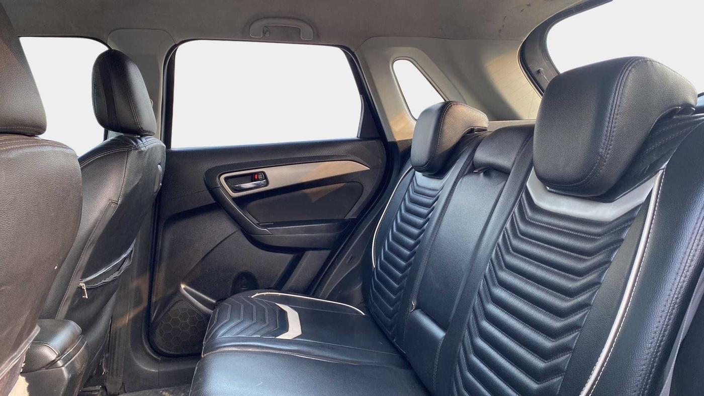 2018 Maruti Vitara Brezza ZDI, Diesel, Manual, 91,666 km, Right Side Rear Door Cabin