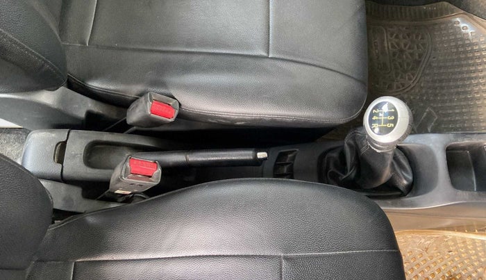 2017 Maruti Wagon R 1.0 VXI, CNG, Manual, 1,04,269 km, Gear Lever