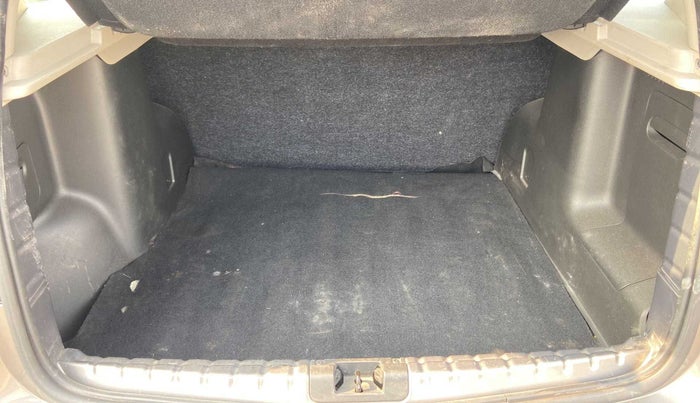 2018 Nissan Terrano XL O (D), Diesel, Manual, 30,486 km, Boot Inside