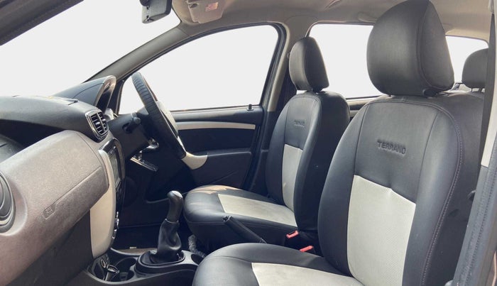 2018 Nissan Terrano XL O (D), Diesel, Manual, 30,486 km, Right Side Front Door Cabin