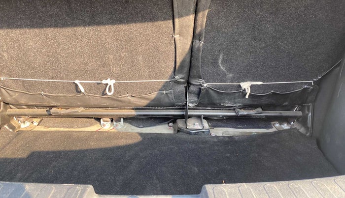 2016 Maruti Ritz LXI, Petrol, Manual, 27,082 km, Boot Inside