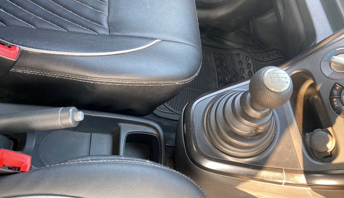 2016 Maruti Ritz LXI, Petrol, Manual, 27,082 km, Gear Lever
