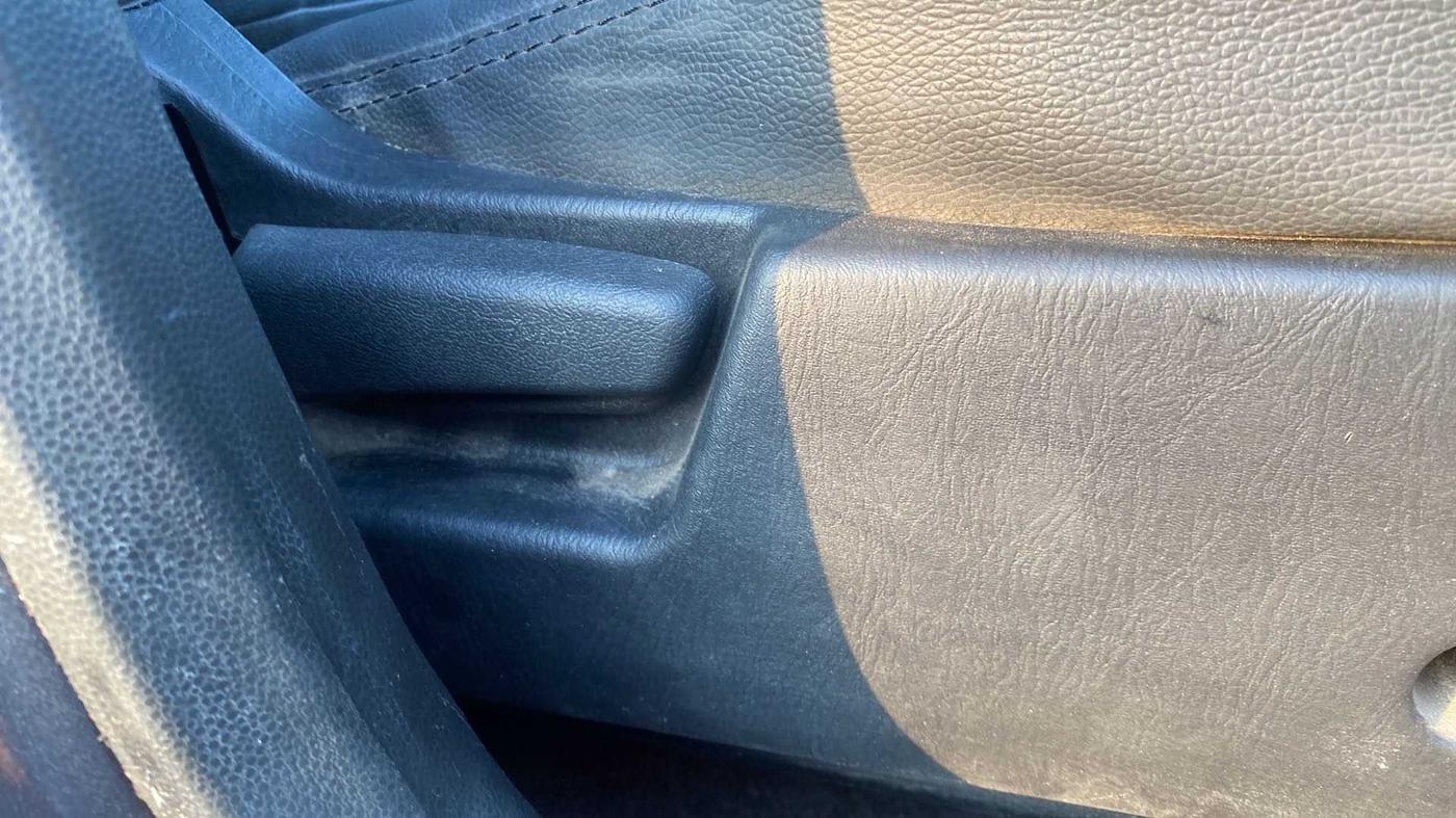 2019 Maruti Alto LXI, Petrol, Manual, 60,602 km, Driver Side Adjustment Panel