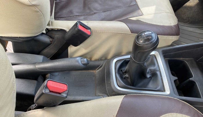 2018 Maruti Swift LXI, Petrol, Manual, 52,408 km, Gear Lever