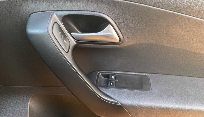 2016 Volkswagen Ameo TRENDLINE 1.2L, Petrol, Manual, 86,819 km, Driver Side Door Panels Control