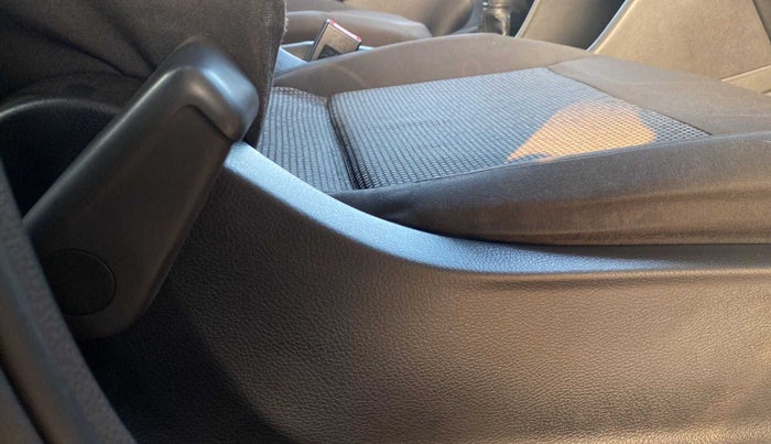 2016 Volkswagen Ameo TRENDLINE 1.2L, Petrol, Manual, 86,819 km, Driver Side Adjustment Panel