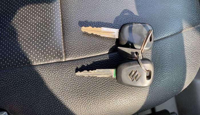 2010 Maruti Alto K10 VXI, Petrol, Manual, 42,164 km, Key Close Up