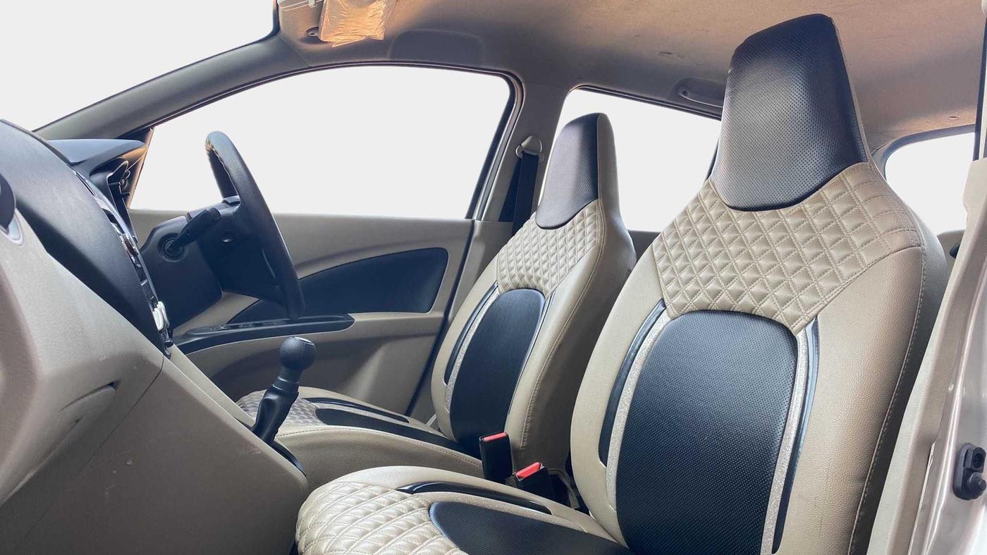 2017 Maruti Celerio VXI, Petrol, Manual, 25,724 km, Right Side Front Door Cabin