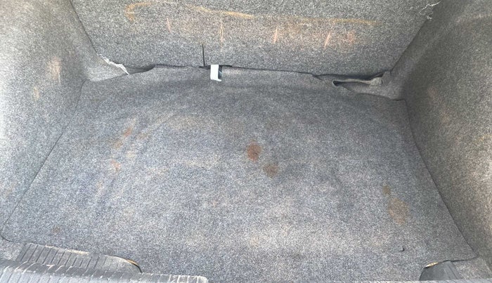 2017 Volkswagen Ameo TRENDLINE 1.2L, Petrol, Manual, 61,722 km, Boot Inside