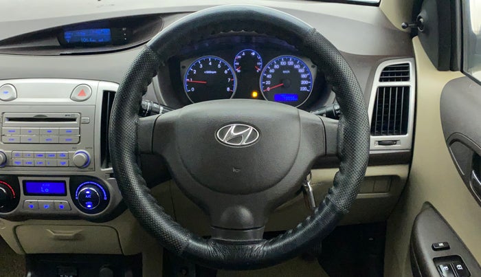 2011 Hyundai i20 MAGNA (O) 1.2, Petrol, Manual, 74,056 km, Steering Wheel Close Up