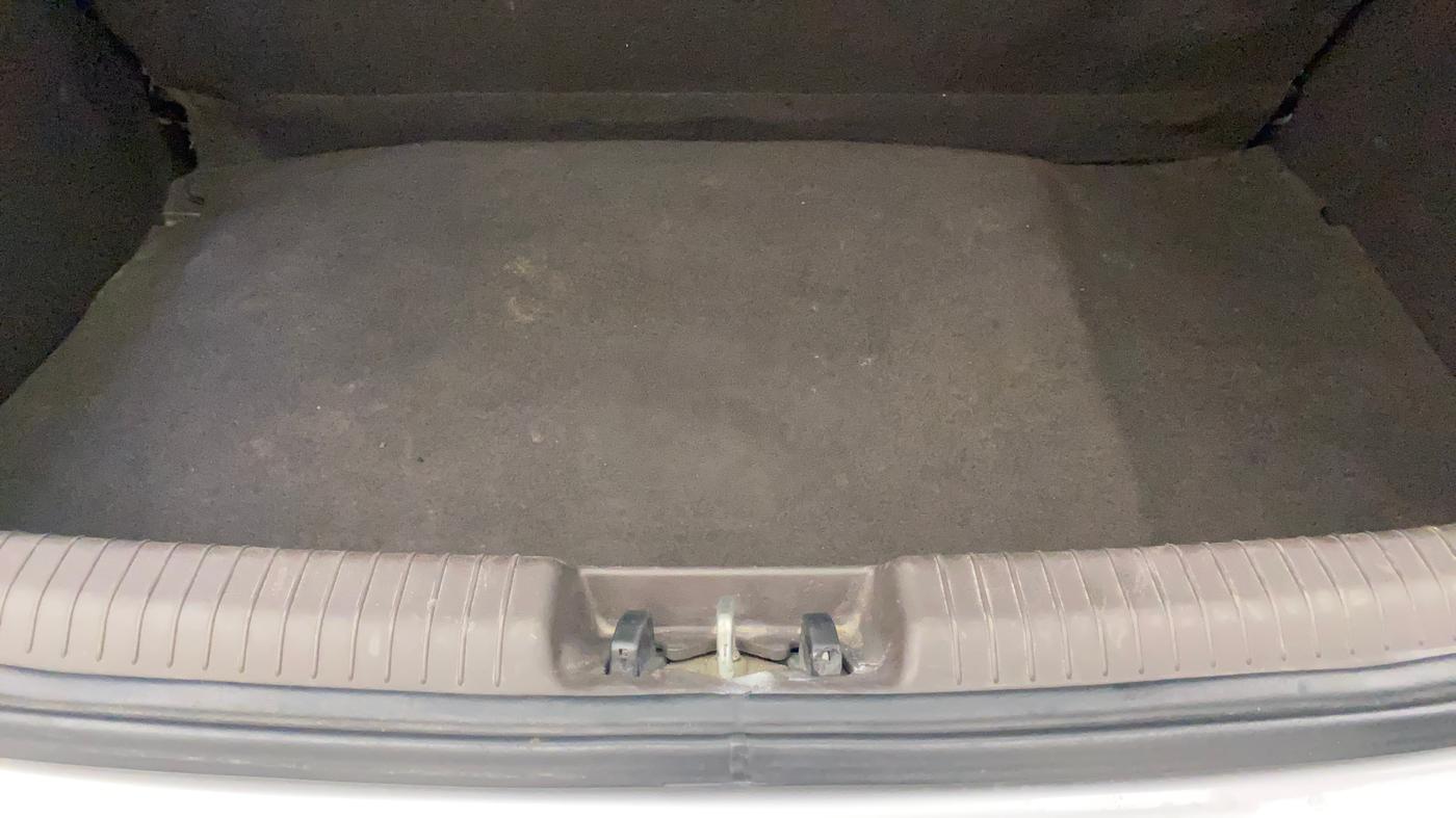 2011 Hyundai i20 MAGNA (O) 1.2, Petrol, Manual, 74,056 km, Boot Inside