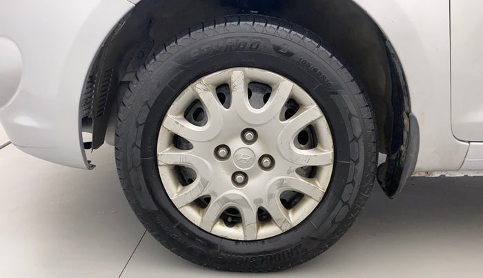 2011 Hyundai i20 MAGNA (O) 1.2, Petrol, Manual, 74,056 km, Left Front Wheel