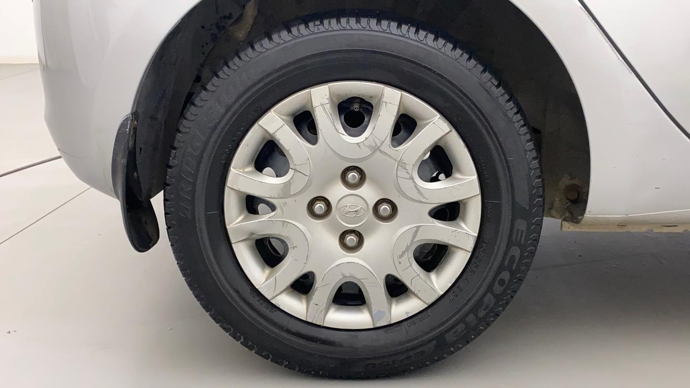 2011 Hyundai i20 MAGNA (O) 1.2, Petrol, Manual, 74,056 km, Right Rear Wheel