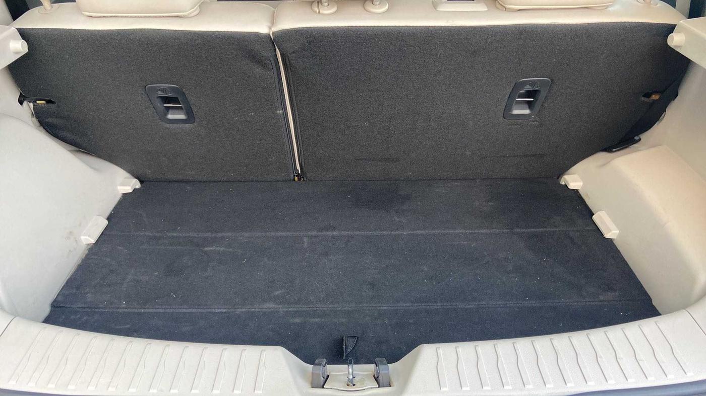 2019 Mahindra XUV300 W8 (O) 1.2 PETROL, Petrol, Manual, 11,249 km, Boot Inside