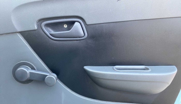 2013 Maruti Alto 800 LX, Petrol, Manual, 32,815 km, Driver Side Door Panels Control