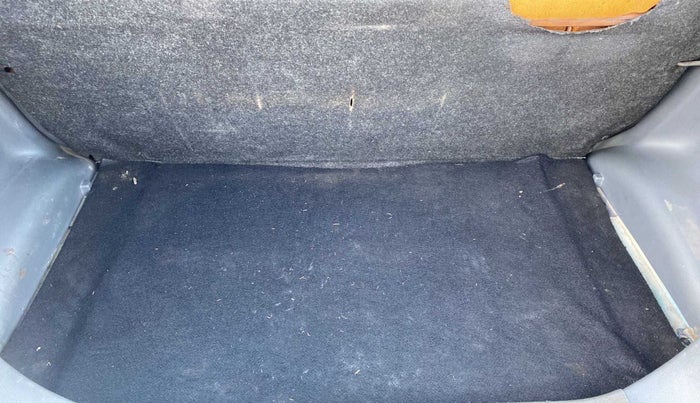 2013 Maruti Alto 800 LX, Petrol, Manual, 32,815 km, Boot Inside