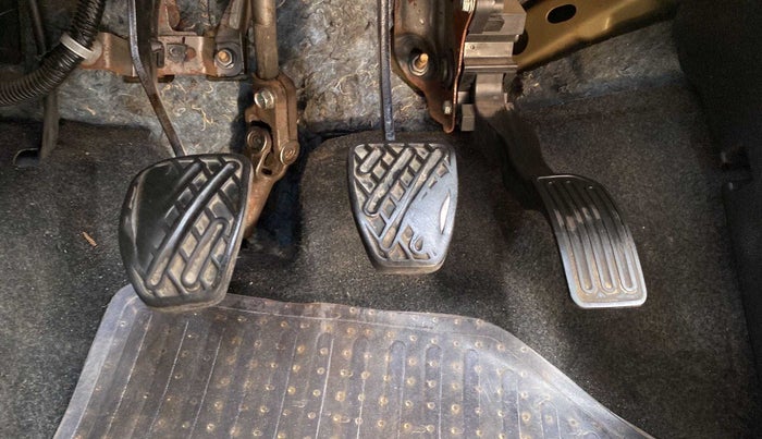 2017 Datsun Go Plus T, Petrol, Manual, 45,068 km, Pedals