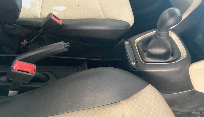 2021 Hyundai NEW SANTRO ERA EXECUTIVE, Petrol, Manual, 25,181 km, Gear Lever