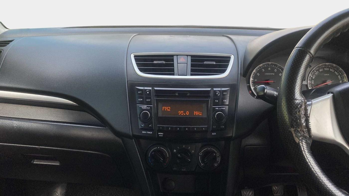 2017 Maruti Swift VXI, Petrol, Manual, 69,163 km, Air Conditioner