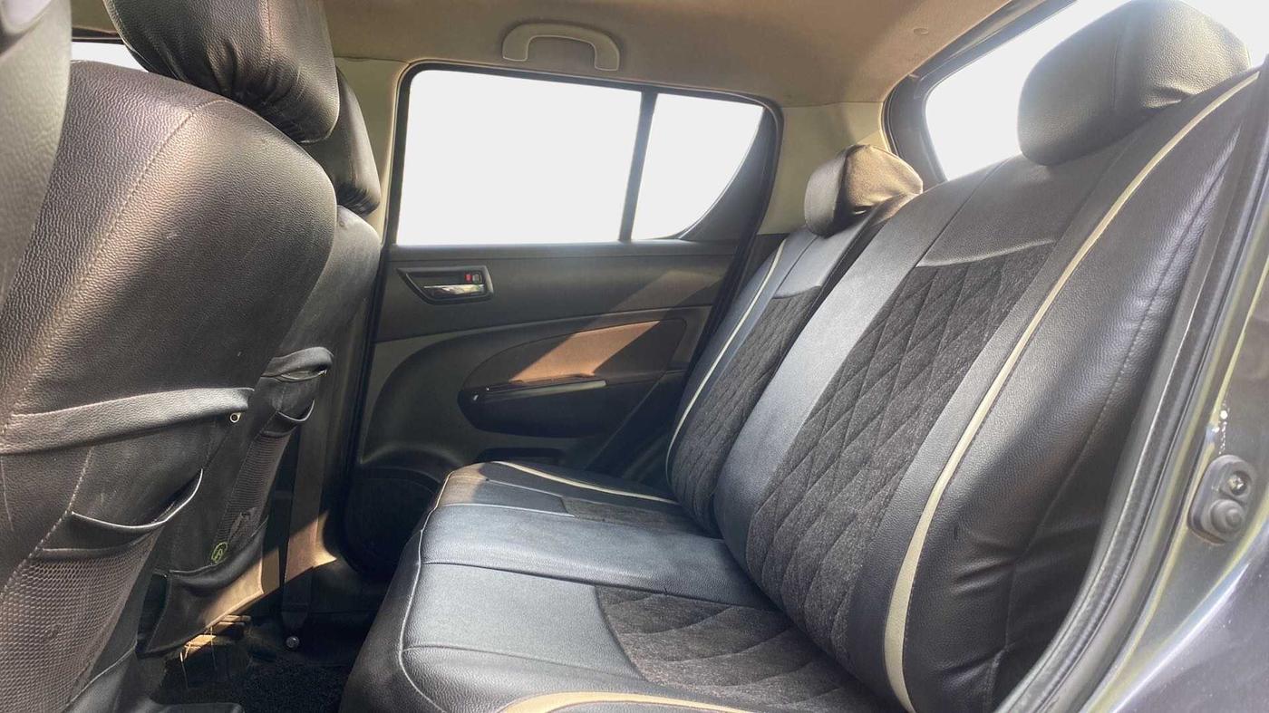 2017 Maruti Swift VXI, Petrol, Manual, 69,163 km, Right Side Rear Door Cabin